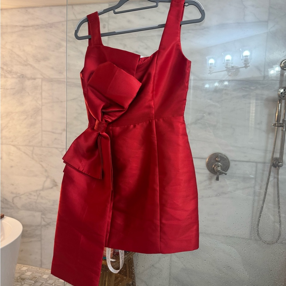 Elliatt Red Sheath Dress with Square Neck and Sleeveless Design for Cocktail